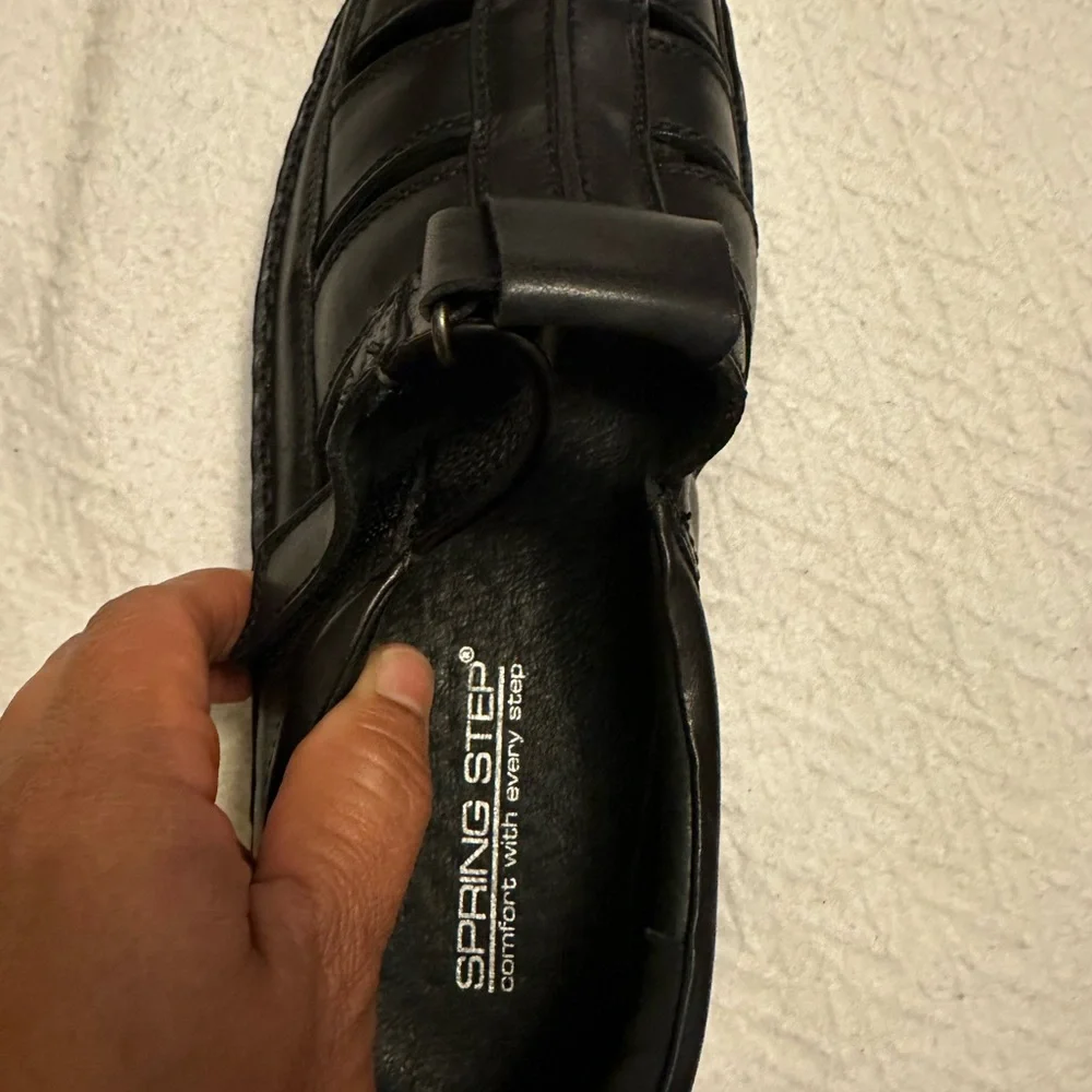 Spring Step Sandals - Picture 3 of 5